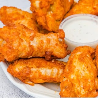 Via Mia Halal Hot Wings